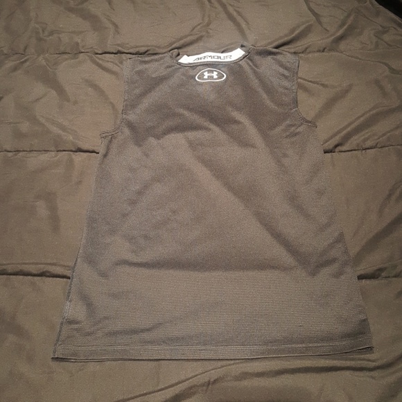 ⛔SOLD⛔ Boys Under Armour Fitted Compression Shirt - Picture 2 of 4